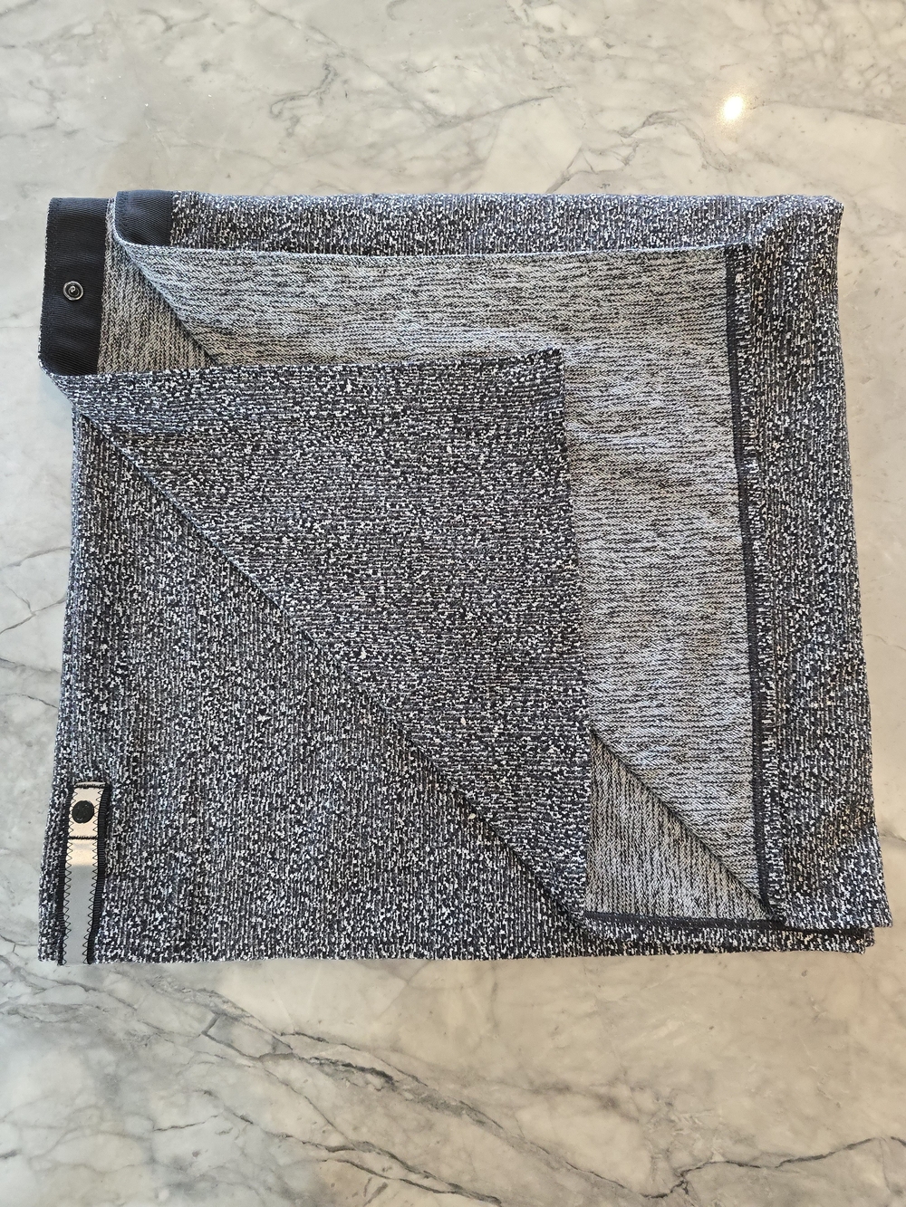 lululemon Black & White Vinyasa Scarf